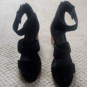 Almost New Frye & Co Sandals
